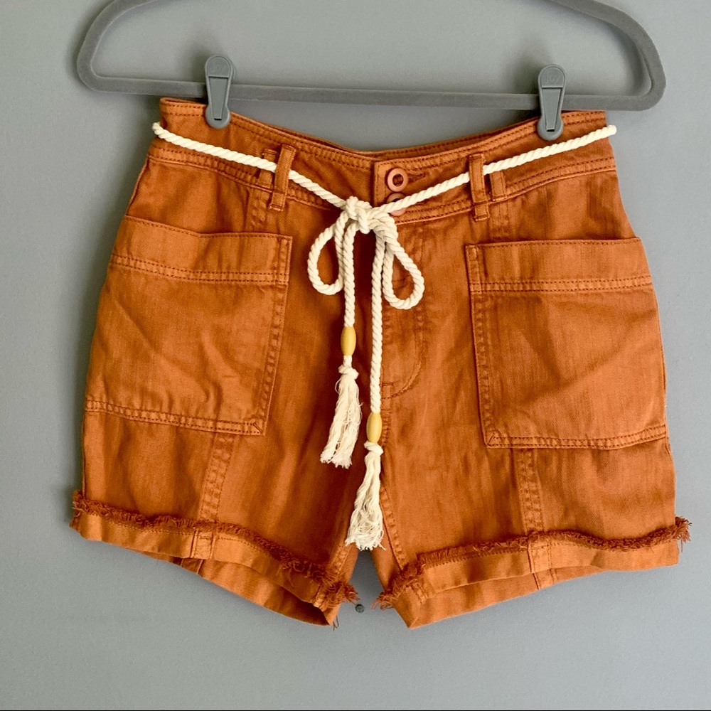 NWOT Anthropologie belted rolled cuff shorts